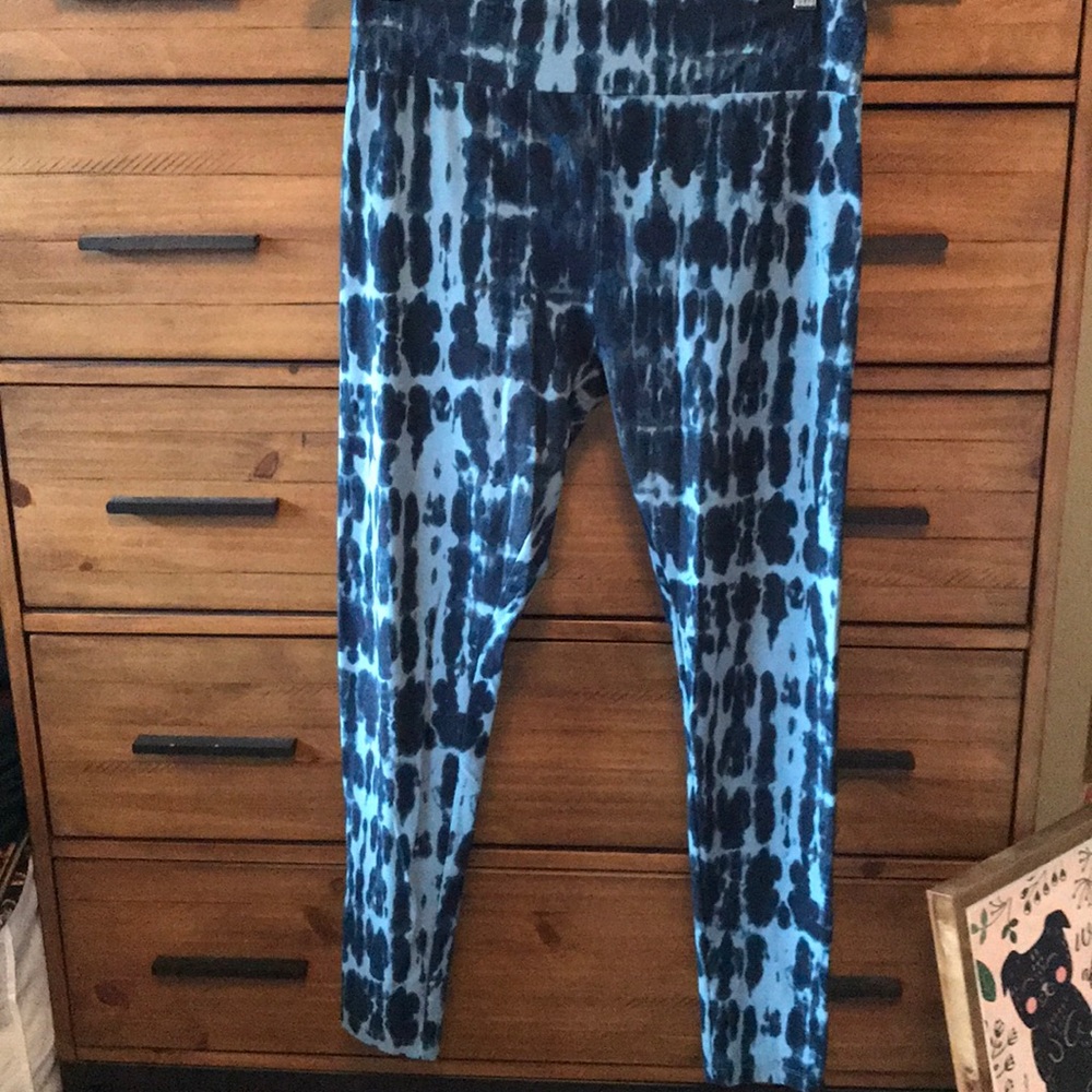 LuLaRoe Blue Tie-dye Leggings - Tall and Curvy